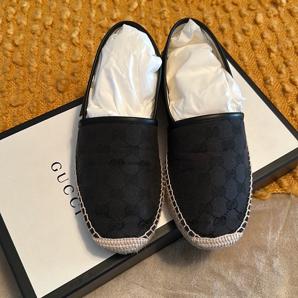 Gucci shoes size 8US, I just wore them out 3 times their on perfect condition - Picture 1 of 14